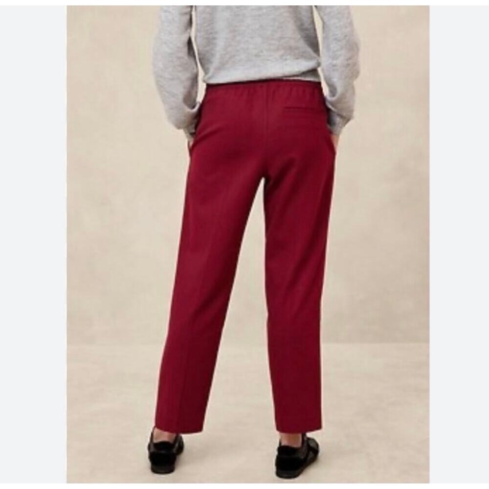 NWT Banana Republic Factory cranberry tapered fit pull on pants